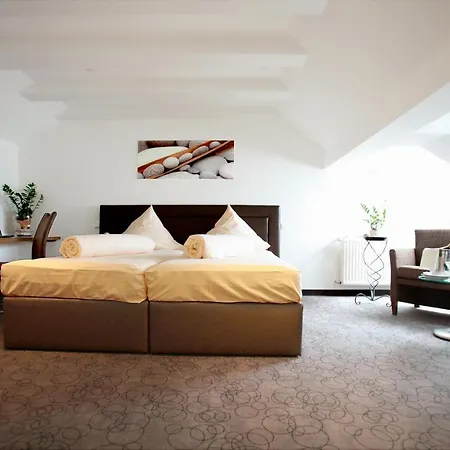 Hotel Am Hirschhorn - Wellness - - And Wilgartswiesen