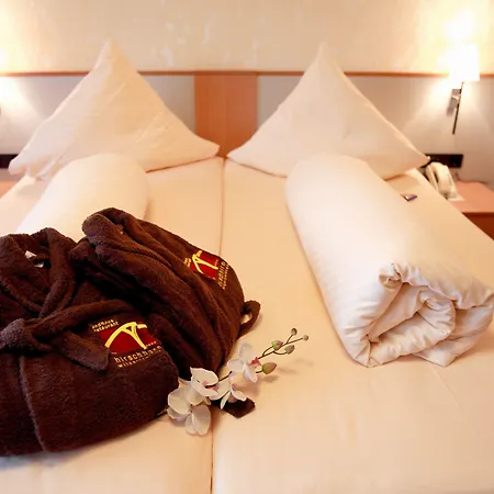 Отель Am Hirschhorn - Wellness - - And 4*