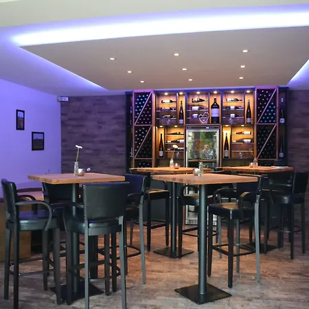Am Hirschhorn Hotel