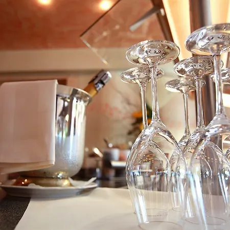 Am Hirschhorn - Wellness - - And 4* Wilgartswiesen