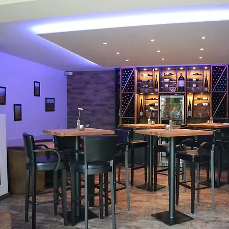 Hotel Am Hirschhorn - Wellness - - And Wilgartswiesen